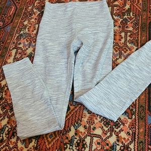 Size 2 7/8 lululemon white space dye